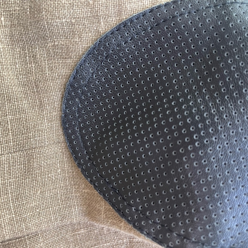 Smythe-  Patch Pocket Puff Sleeve Linen Blazer. - Picture 8 of 9